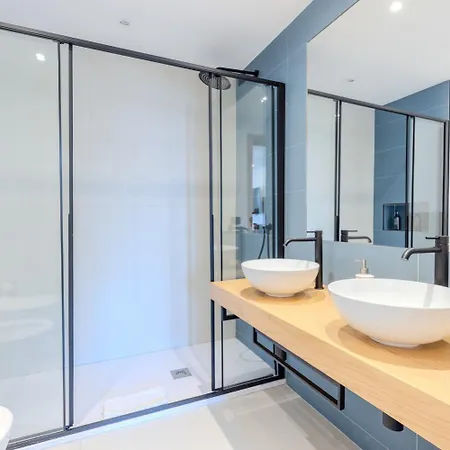 Antares And 奧爾比亞