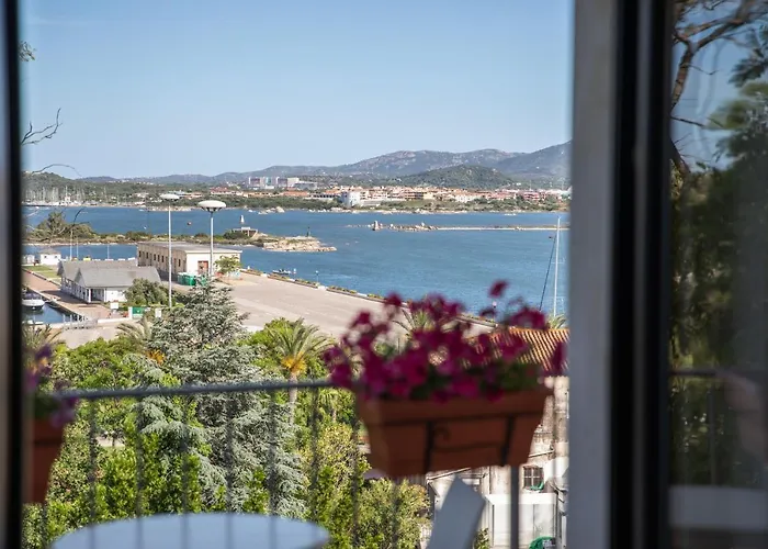 Antares And Affittacamere