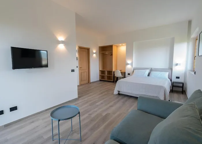 Antares And Affittacamere