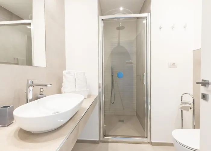 Antares And Affittacamere