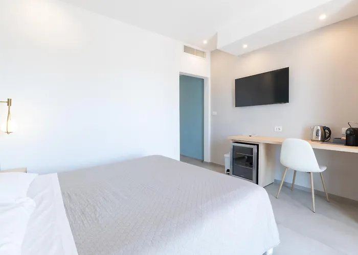 بيت ضيافة Antares And 4*