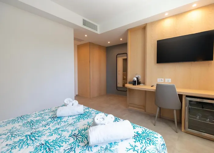 Antares And Affittacamere 4*