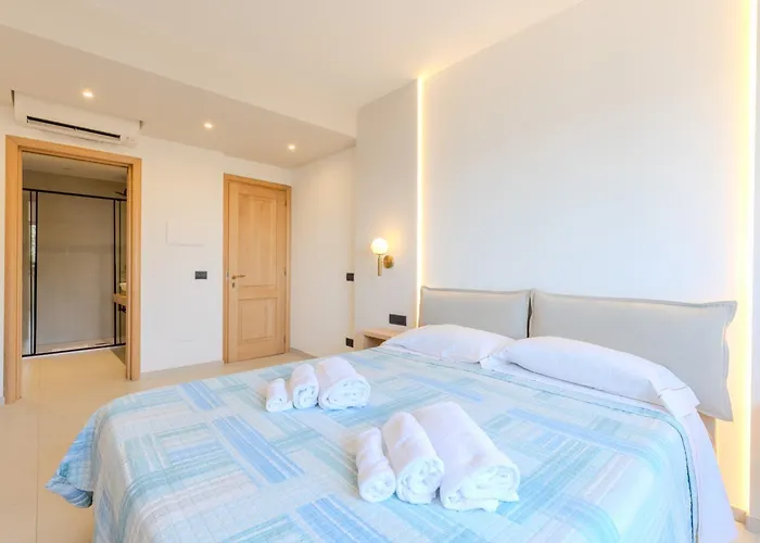 Antares And Affittacamere